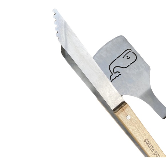 Vineyard Vines outdoor Barbecue grilling utensil Set - Picture 3 of 5
